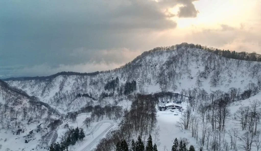 Mountain view near Tsubame Highland Lodge
