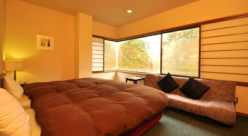 Tsubame Highland Lodge twin room