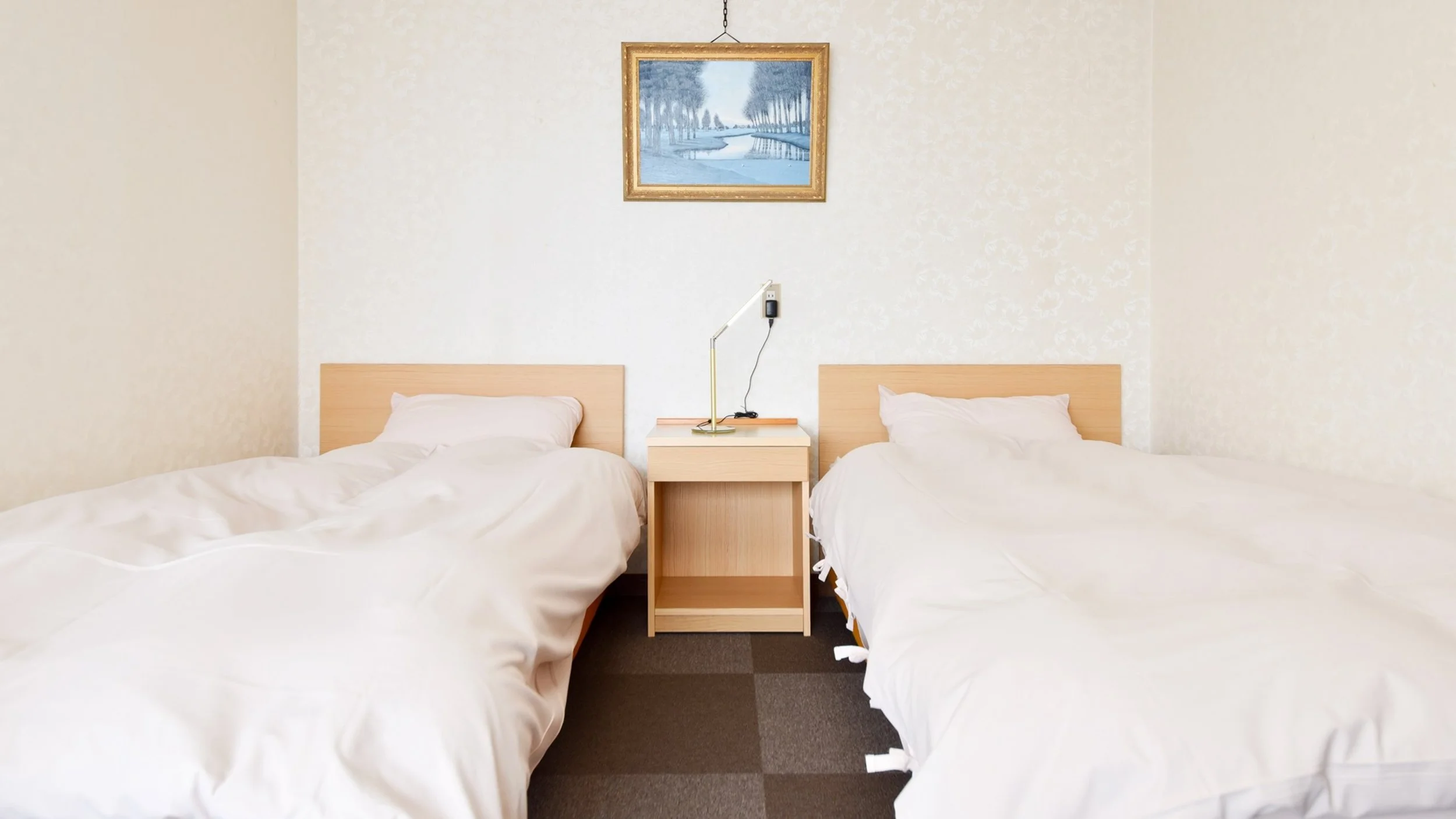 Yamanoyu Sekizen twin room