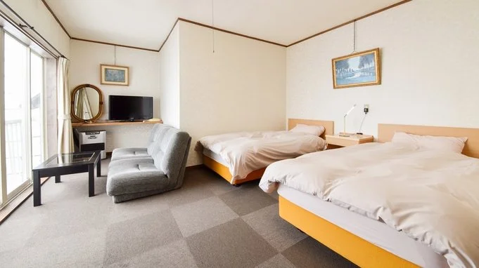 Twin Room with toilet